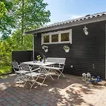 Ajstrup Strandvej Xi *