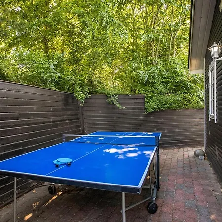 6 Bedroom Amazing In Holiday home *