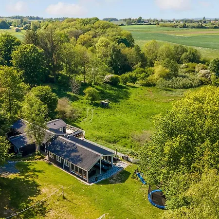 Holiday home 6 Bedroom Amazing In *