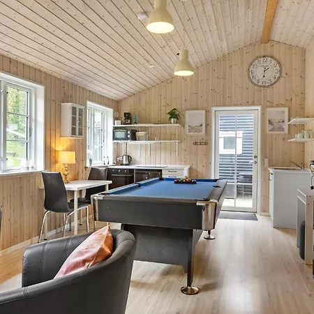 6 Bedroom Amazing In Holiday home