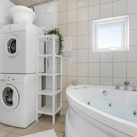 Awesome Home In Malling With Sauna