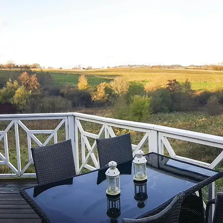 בית נופש Awesome Home In Malling With Sauna Malling